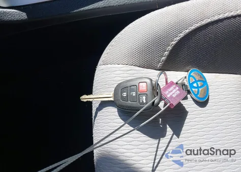 2019 Toyota Corolla Le z USA, uszkodzony, nr VIN 2T1BURHE7KC183584